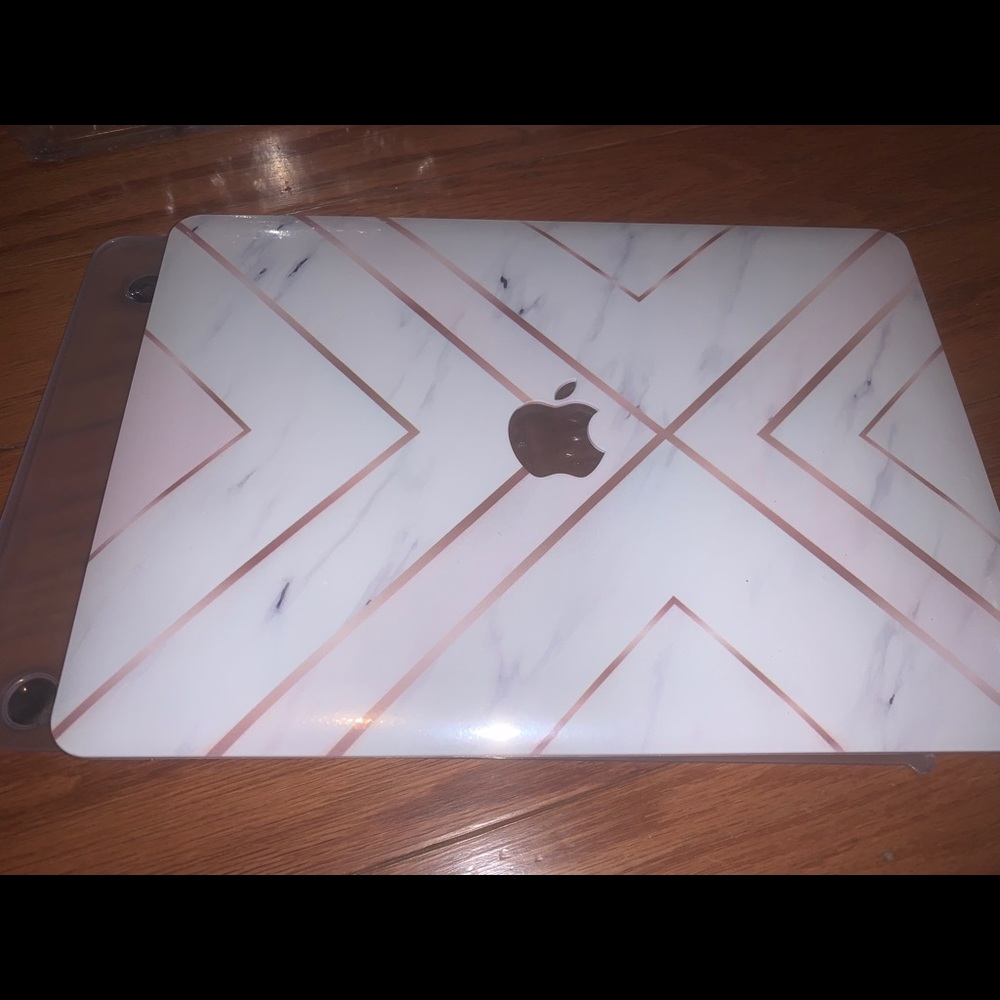Retina 12 case